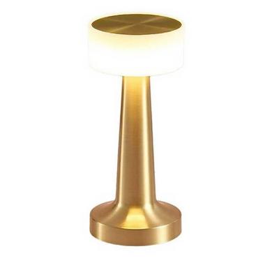 Dokunmatik Şarjlı Masa Lambası Altın Gövde Dim Edilebilir Şavk 710472